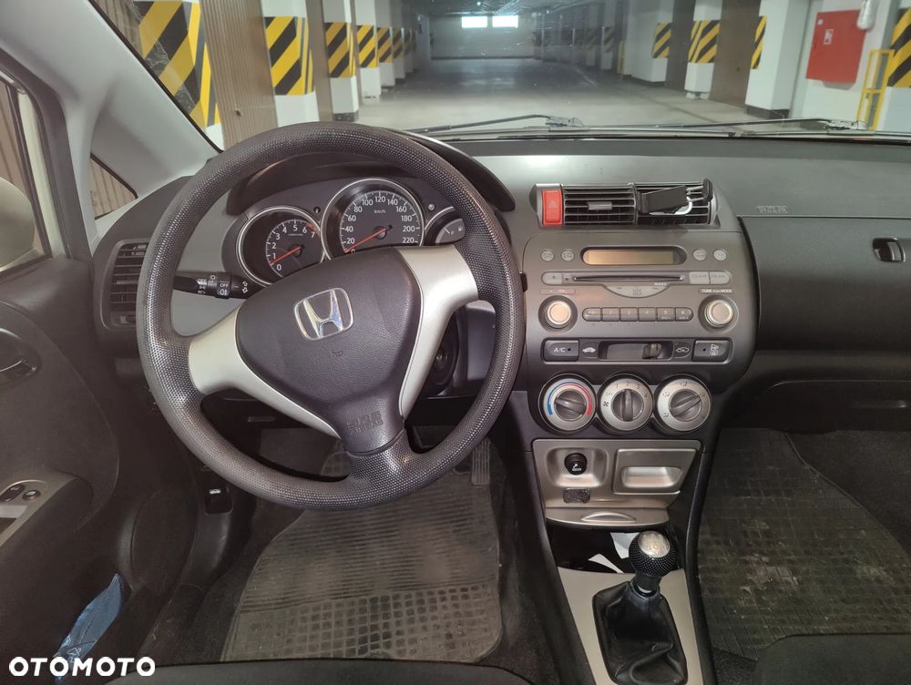 Honda City 1.4 Comfort - 10