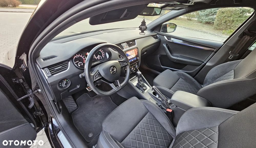 Skoda Octavia 2.0 TDI 4x4 DSG RS - 6