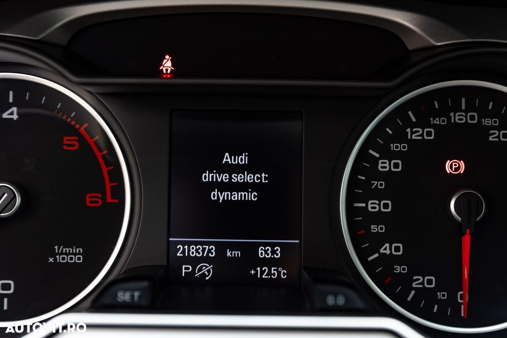 Audi A4 Limuzina 2.0 TDI Multitronic - 30