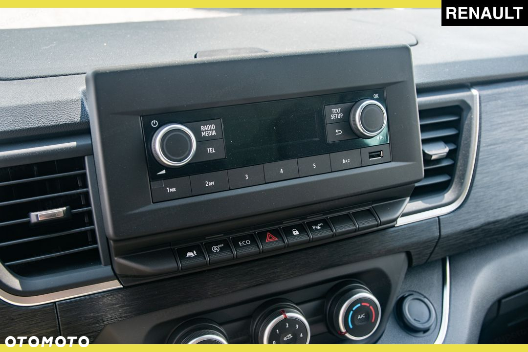 Renault Trafic - 26