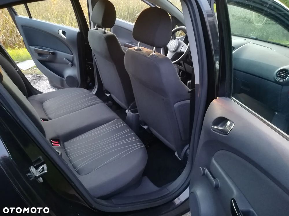 Opel Corsa 1.2 16V Cosmo - 12