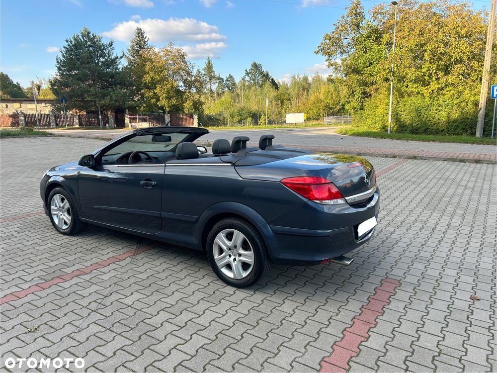 Opel Astra GTC 1.6 Cosmo - 20