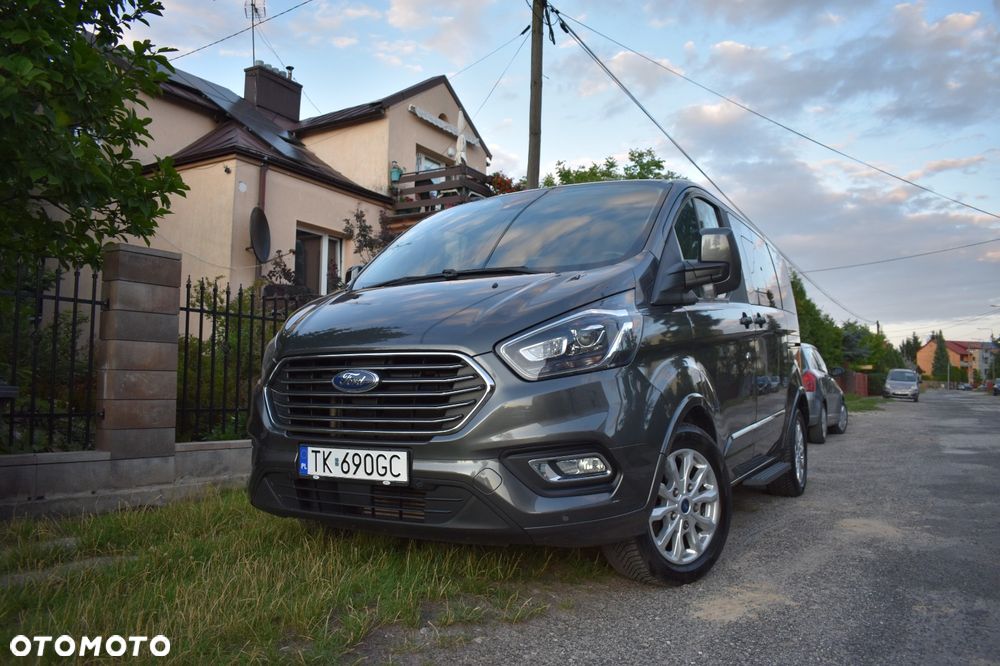 Ford Tourneo Custom 2.0 EcoBlue L1 Titanium - 9