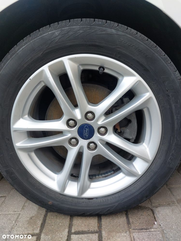 Ford Mondeo - 28