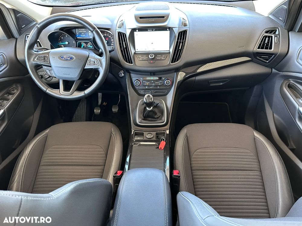 Ford Kuga 2.0 TDCi 4WD ST-Line - 9