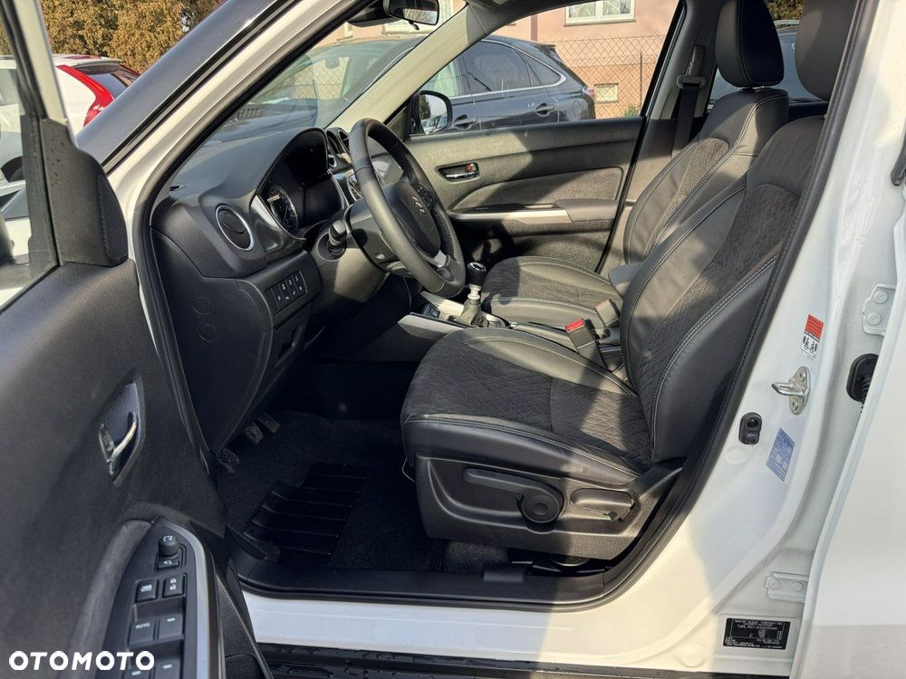 Suzuki Vitara 1.4 Boosterjet SHVS Premium 4WD - 13