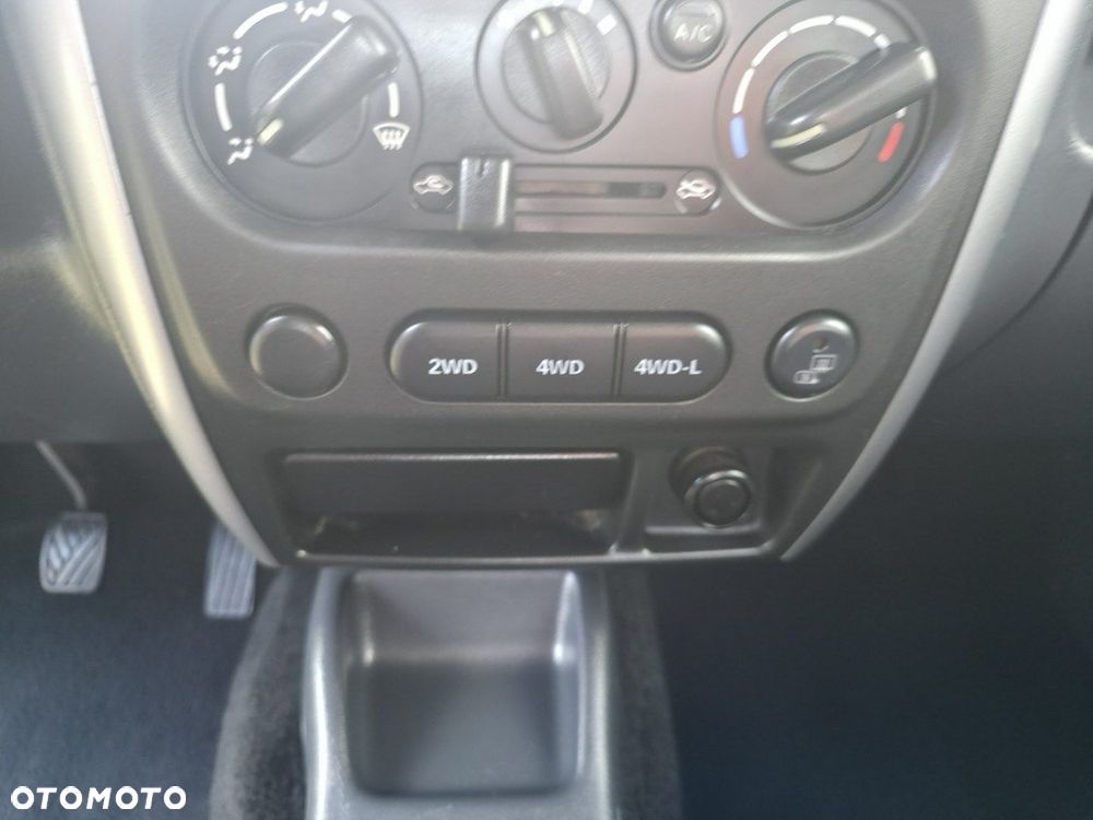 Suzuki Jimny - 10