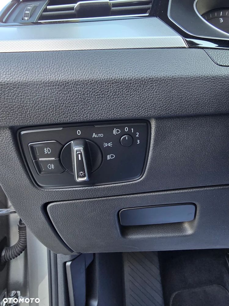 Volkswagen Passat Variant 1.6 TDI SCR DSG Comfortline - 18