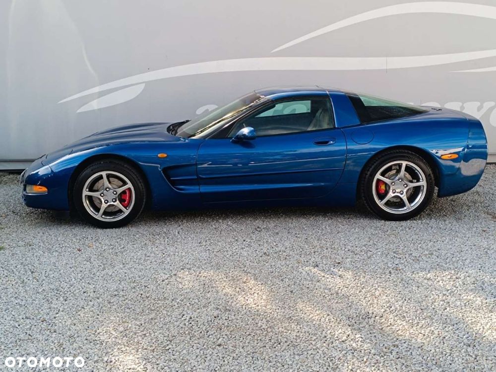 Chevrolet Corvette - 18