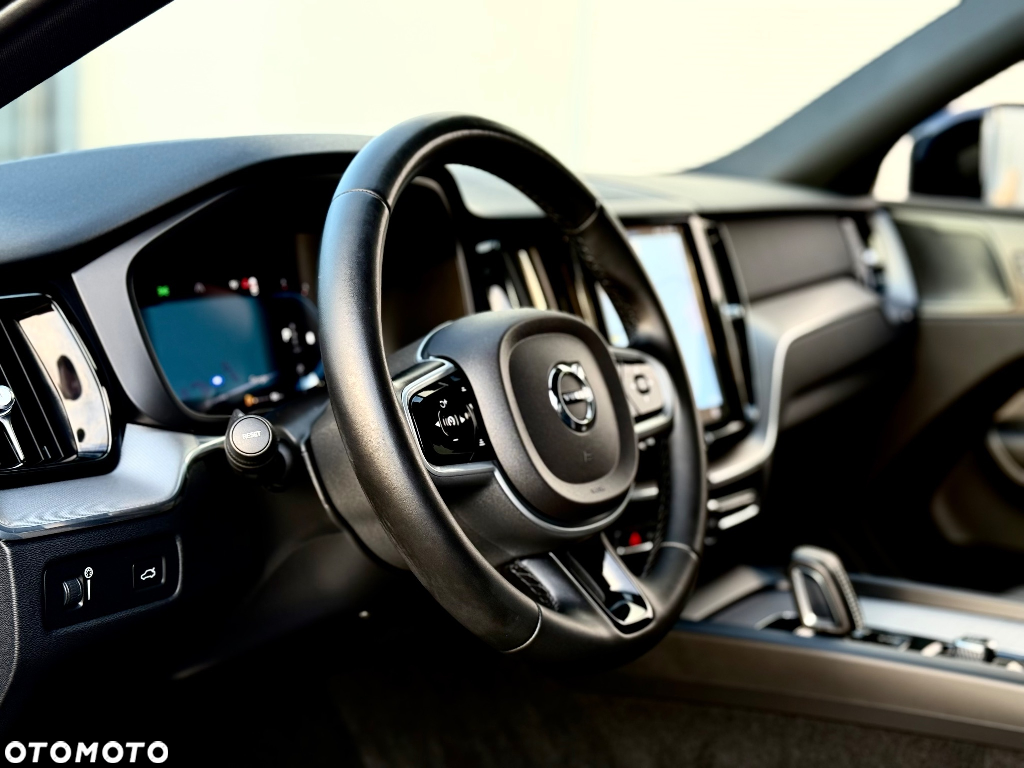 Volvo XC 60 B4 D AWD Geartronic RDesign - 24