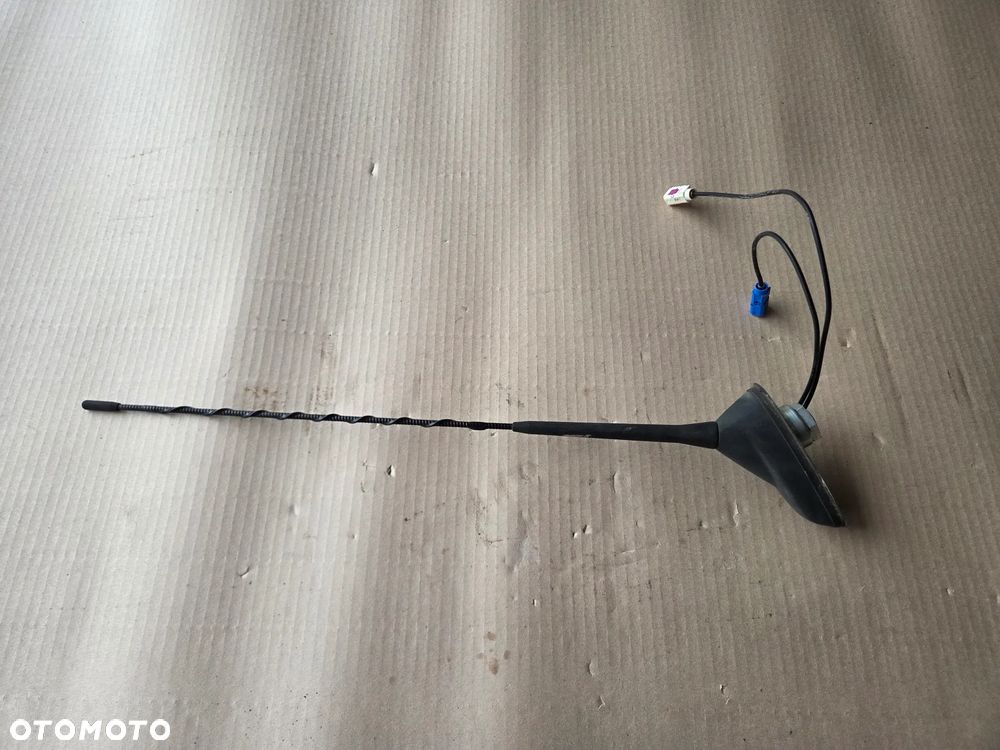 Antena dachowa Citroen C4 II B7 - 1