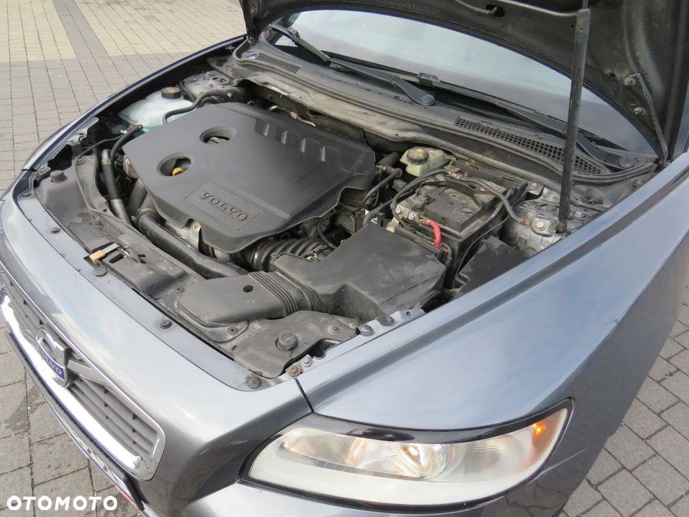 Volvo V50 D2 Momentum Start-Stop - 37