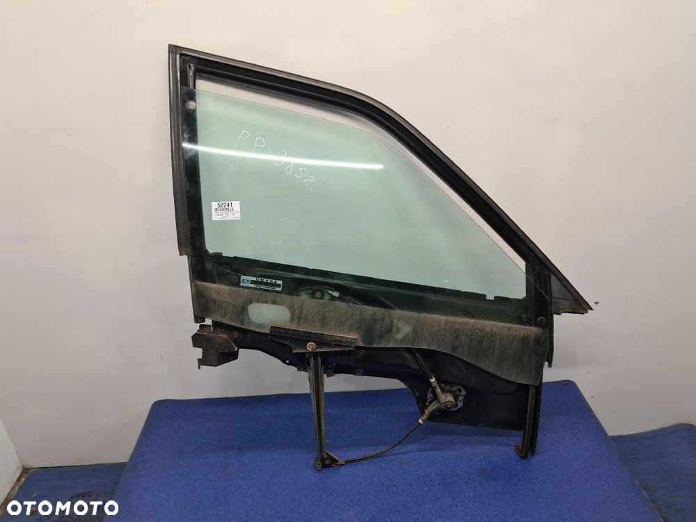 AUDI 80 B3 1.8S PODNOŚNIK SZYBY PRZÓD PRAWY - 1