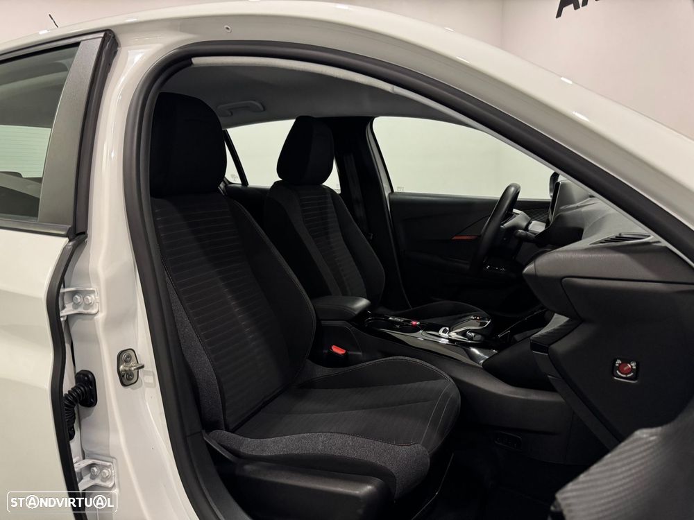 Peugeot e-208 50 kWh Active Pack - 12