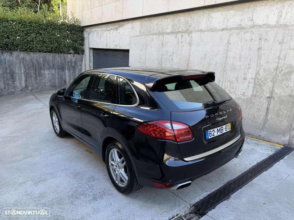 Porsche Cayenne S - 5