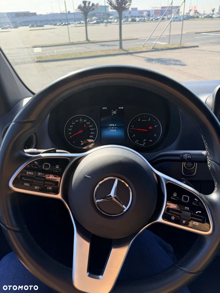Mercedes-Benz SPRINTER - 11