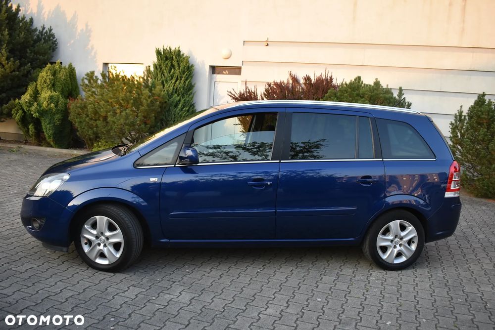 Opel Zafira - 4
