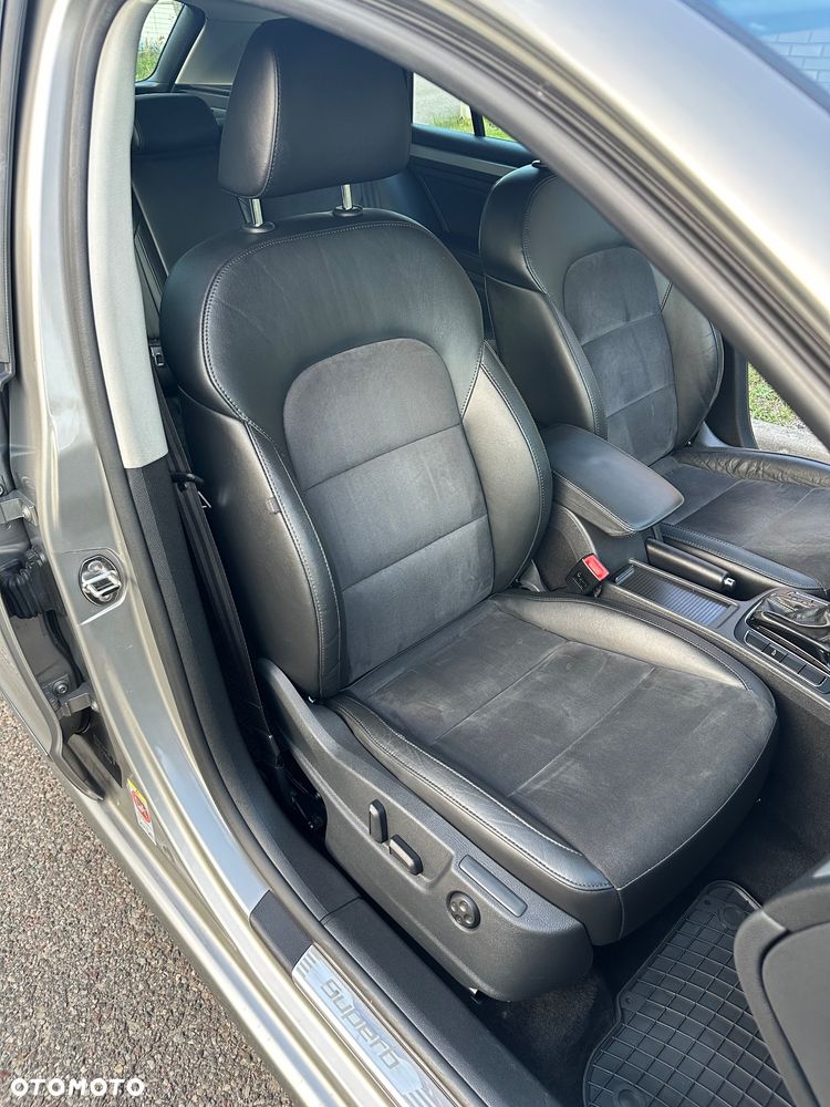 Skoda Superb 2.0 TSI DSG Exclusive - 28
