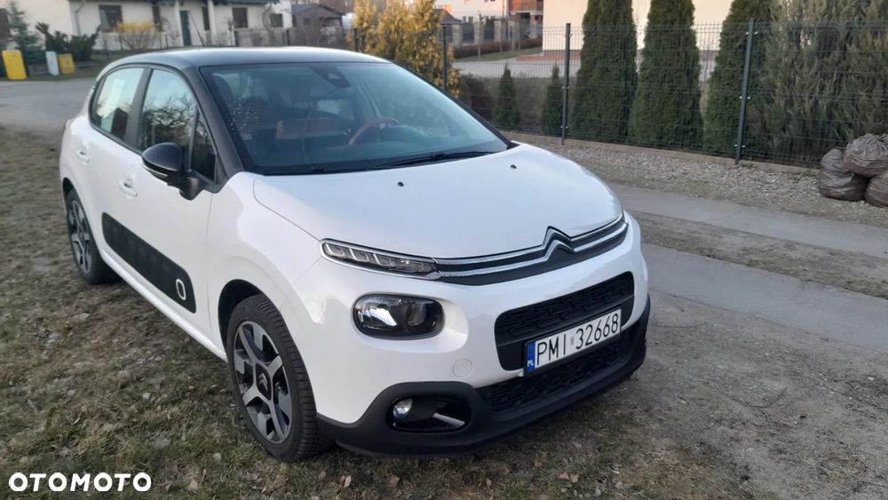 Citroën C3 Pure Tech 82 SHINE - 2