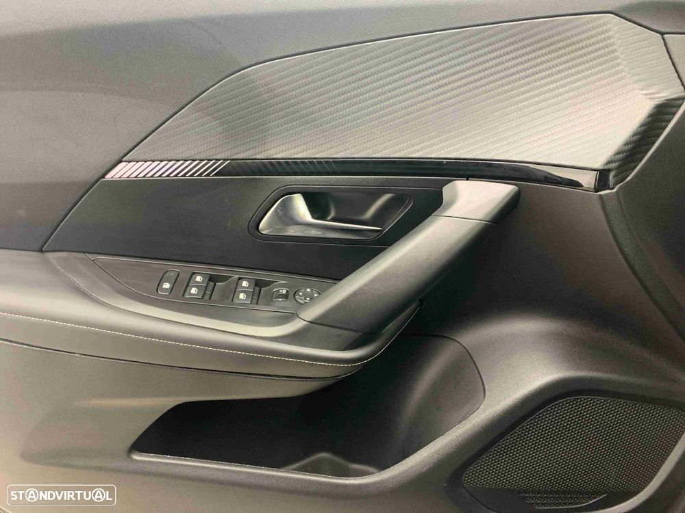 Peugeot e-2008 50 kWh Allure - 11