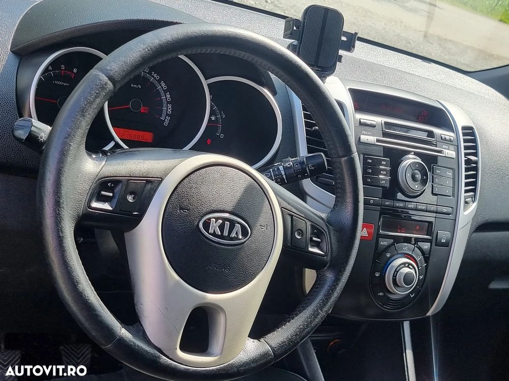 Kia Venga - 16