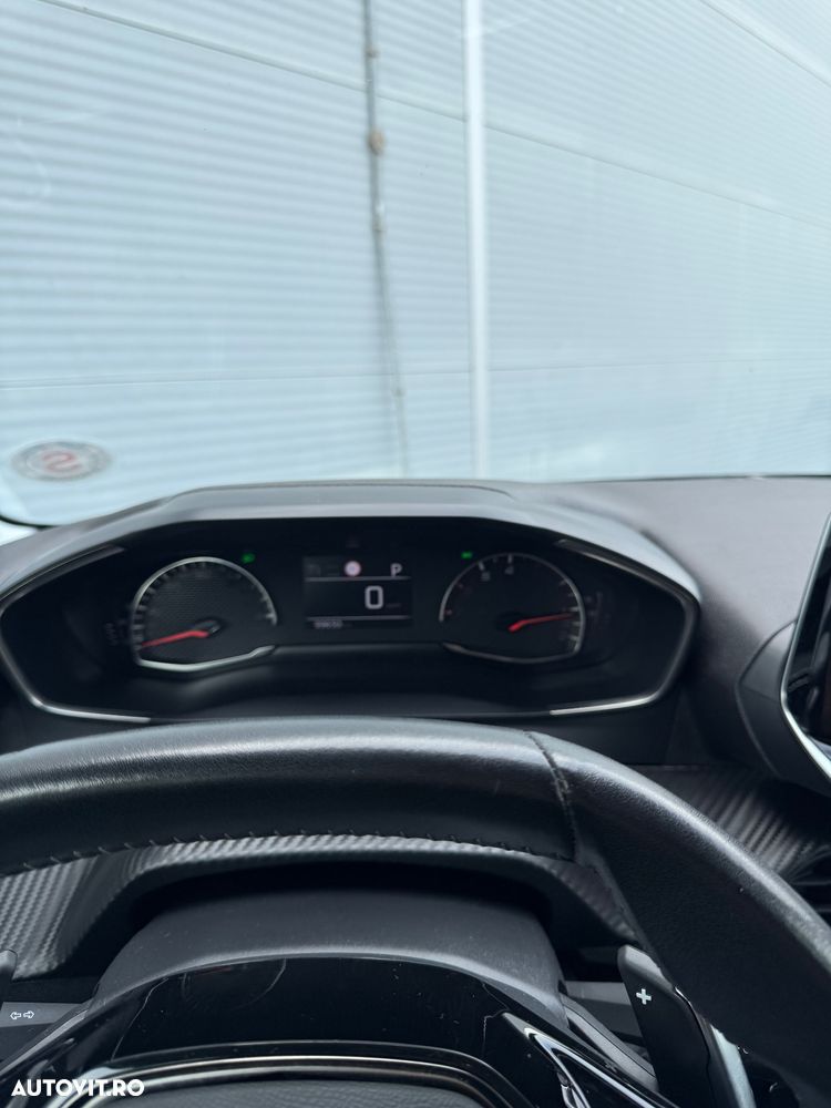 Peugeot 208 - 27
