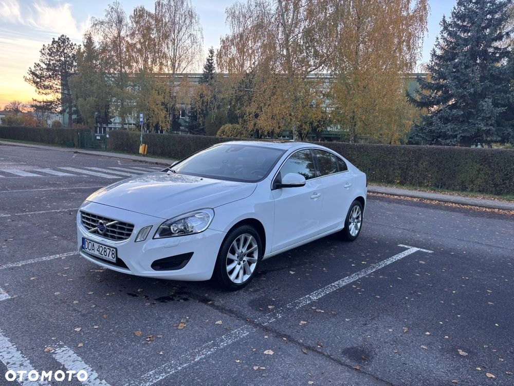 Volvo S60 D3 Momentum - 1