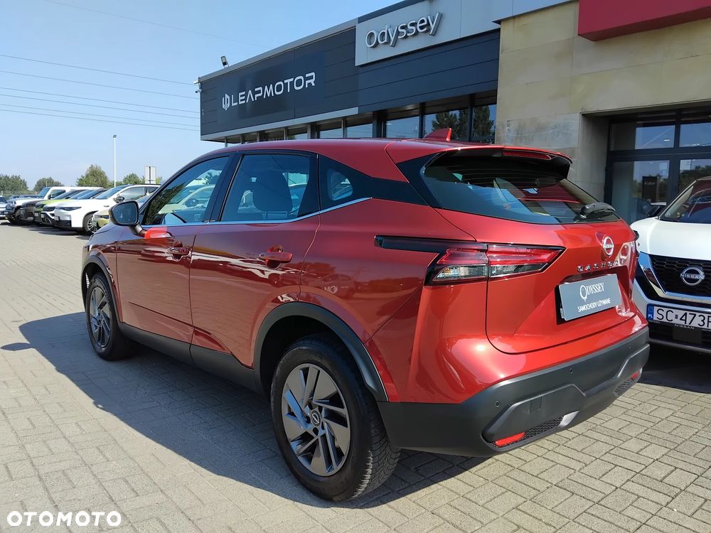 Nissan Qashqai 1.3 DIG-T MHEV Acenta Xtronic - 3