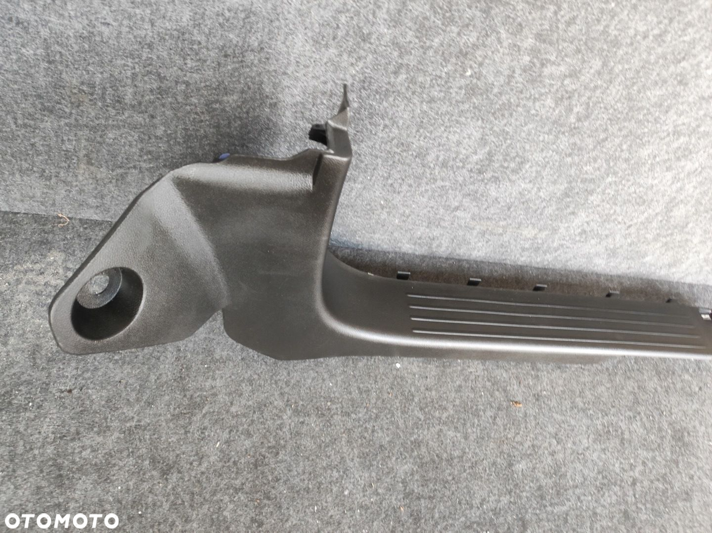 LISTWA OSŁONA PROGU PRAWA RENAULT KANGOO IV 4 - 3
