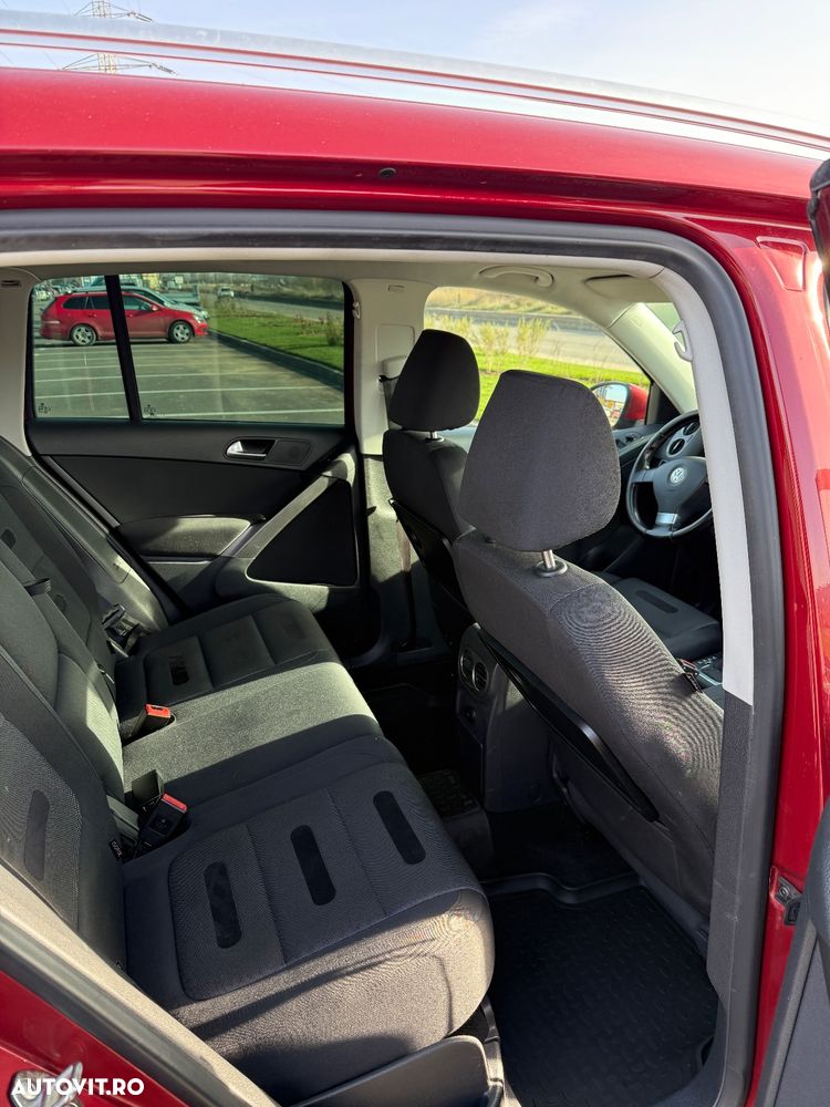 Volkswagen Tiguan - 10