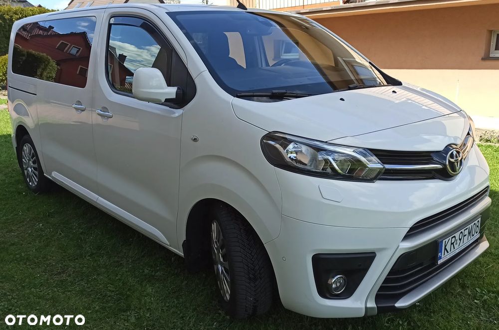 Toyota ProAce Kombi D-4D Medium 2,7t - 5