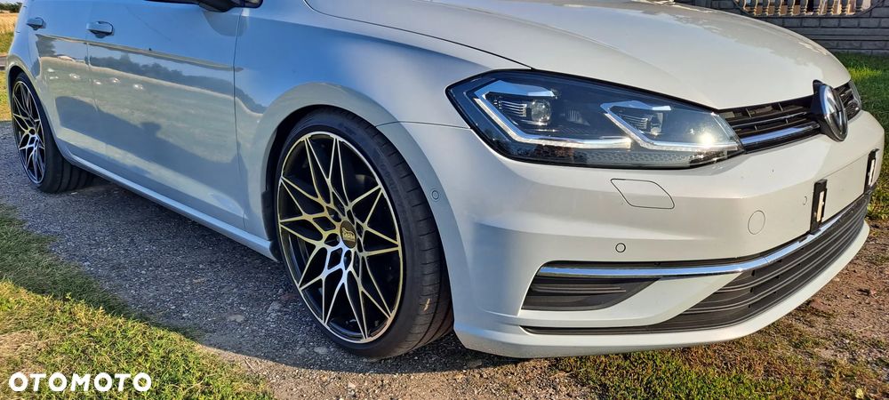 Volkswagen Golf 2.0 TDI Sound - 14