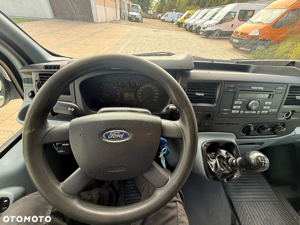 Ford Transit - 7
