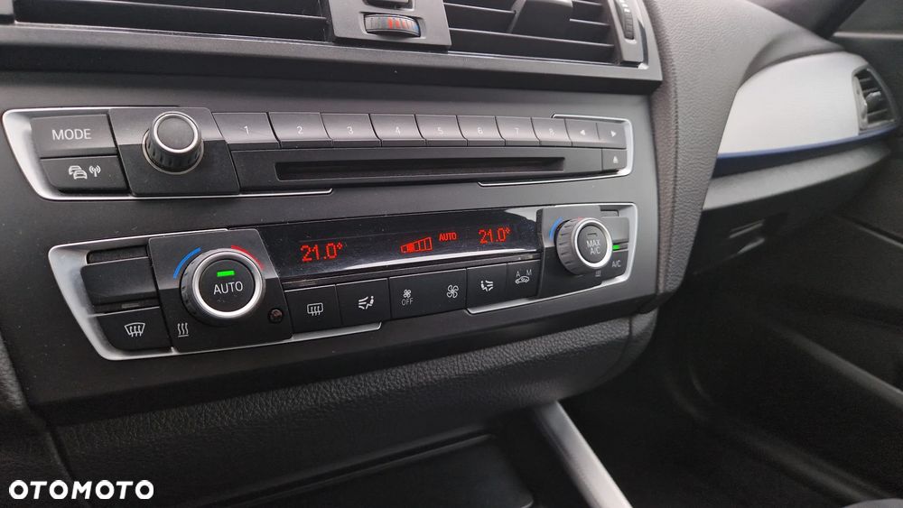 BMW Seria 1 120d xDrive - 25