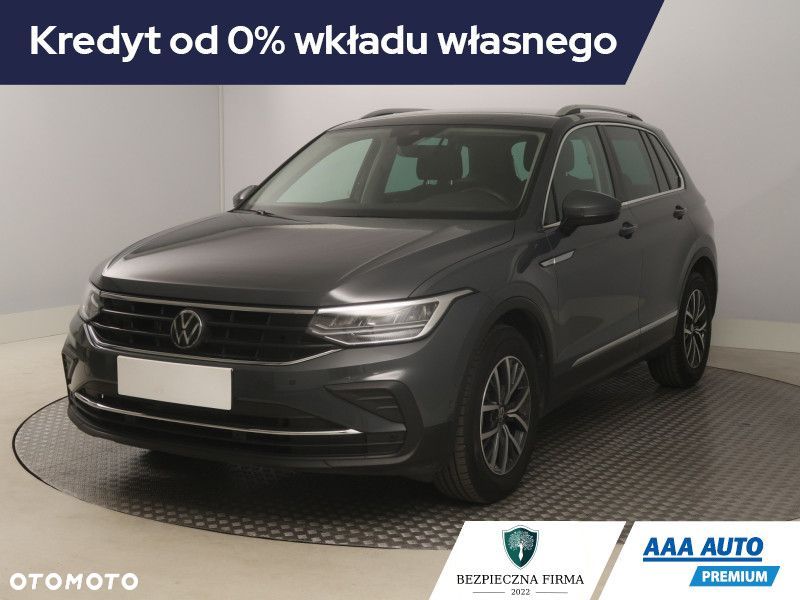 Volkswagen Tiguan - 3