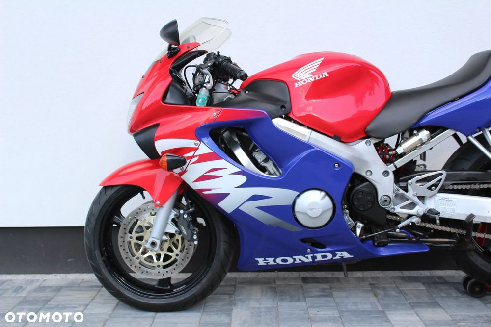 Honda CBR - 7