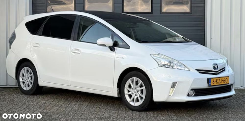 Toyota Prius 1.8 HSD Premium - 39