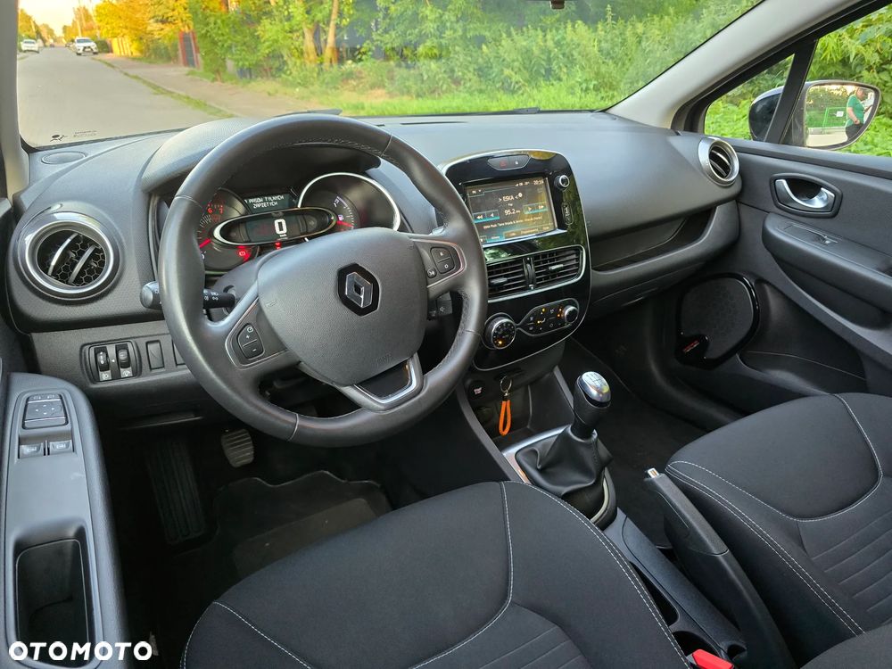 Renault Clio - 16
