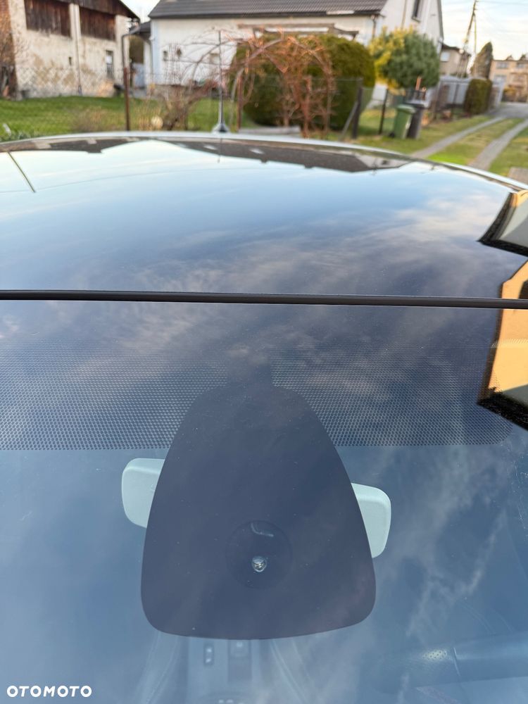 Renault Megane 2.0 dCi GT Robert Kubica - 10