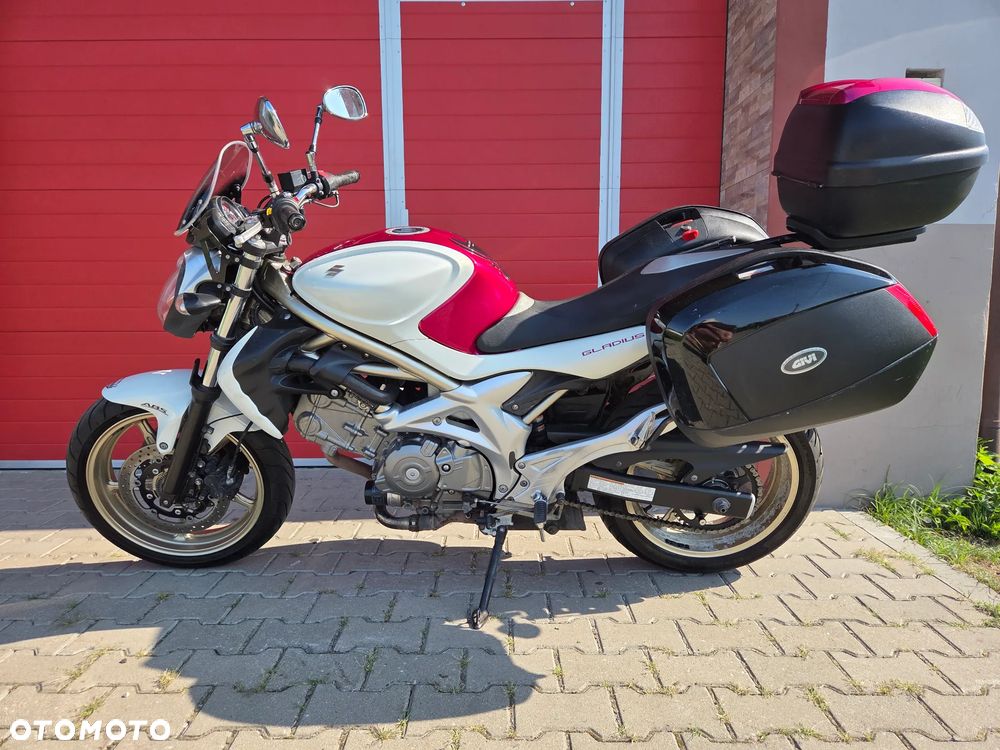 Suzuki SV - 4