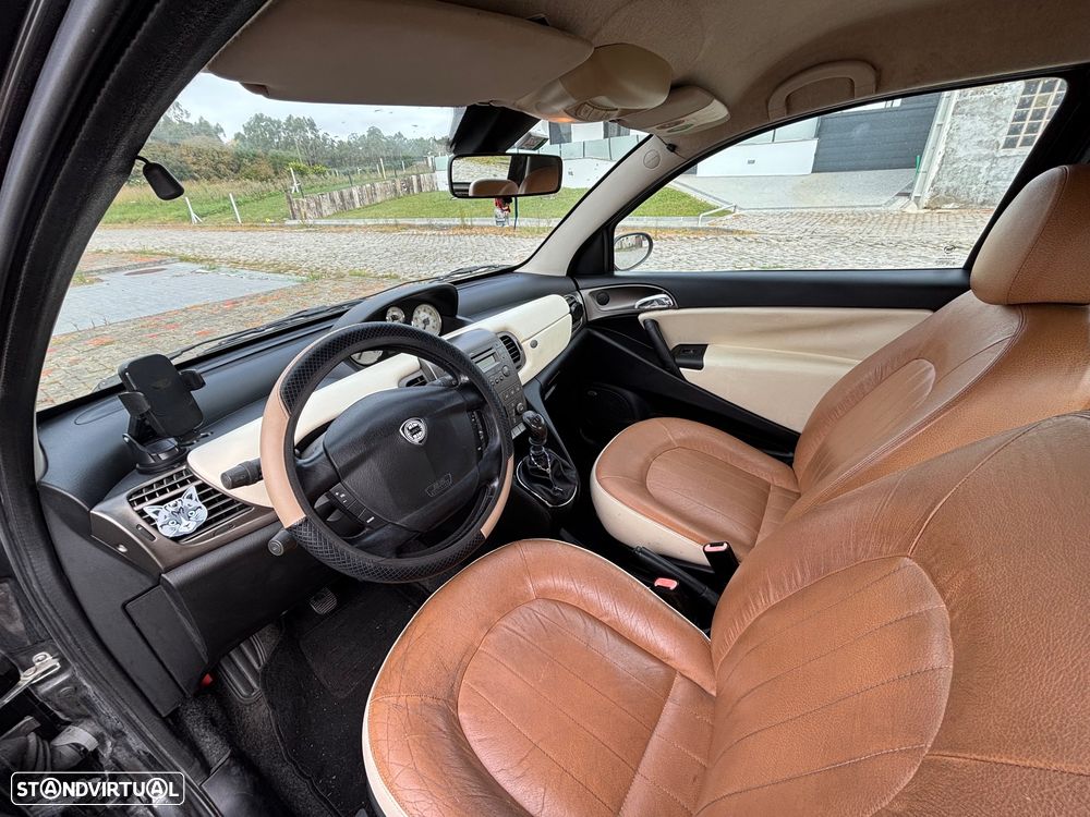 Lancia Ypsilon - 7