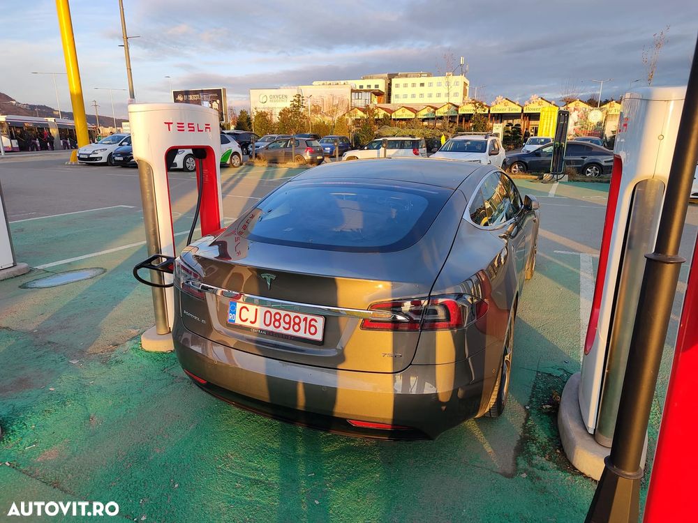 Tesla Model S 75 - 6