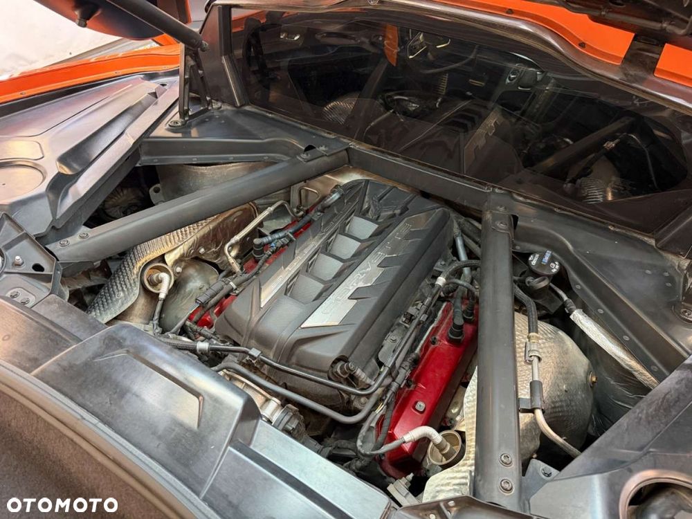 Chevrolet Corvette - 23