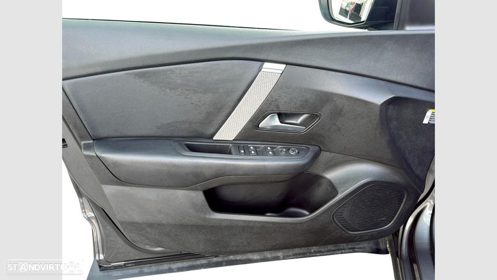 Citroën C4 1.2 PureTech Feel Pack — fotografia 19