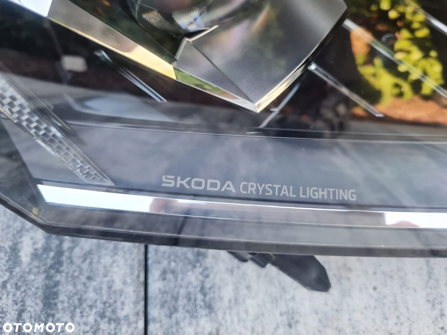 SKODA OCTAVIA IV 4 LIFT Lampa prawa przód Full Led Matrix 5E4941036 - 5