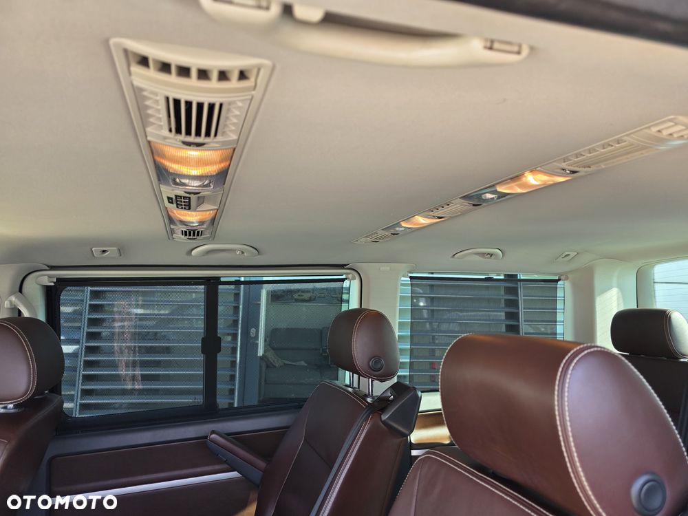 Volkswagen Multivan - 13