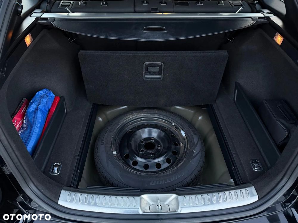 Hyundai i40 Kombi 1.6 Trend - 30