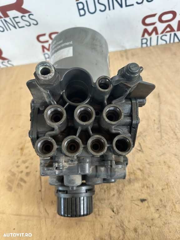 Uscator aer MERCEDES BENZ ATEGO 818 cod piesa A0014 465 464 - 2
