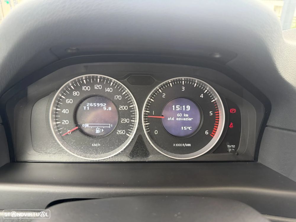 Volvo XC 70 2.0 D3 Drive V.Ocean Race Start/Stop - 31