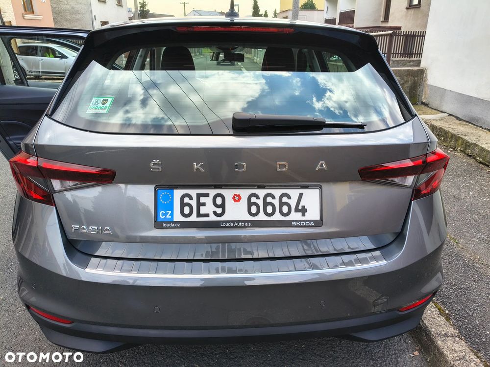 Skoda Fabia 1.5 TSI Drive DSG - 4